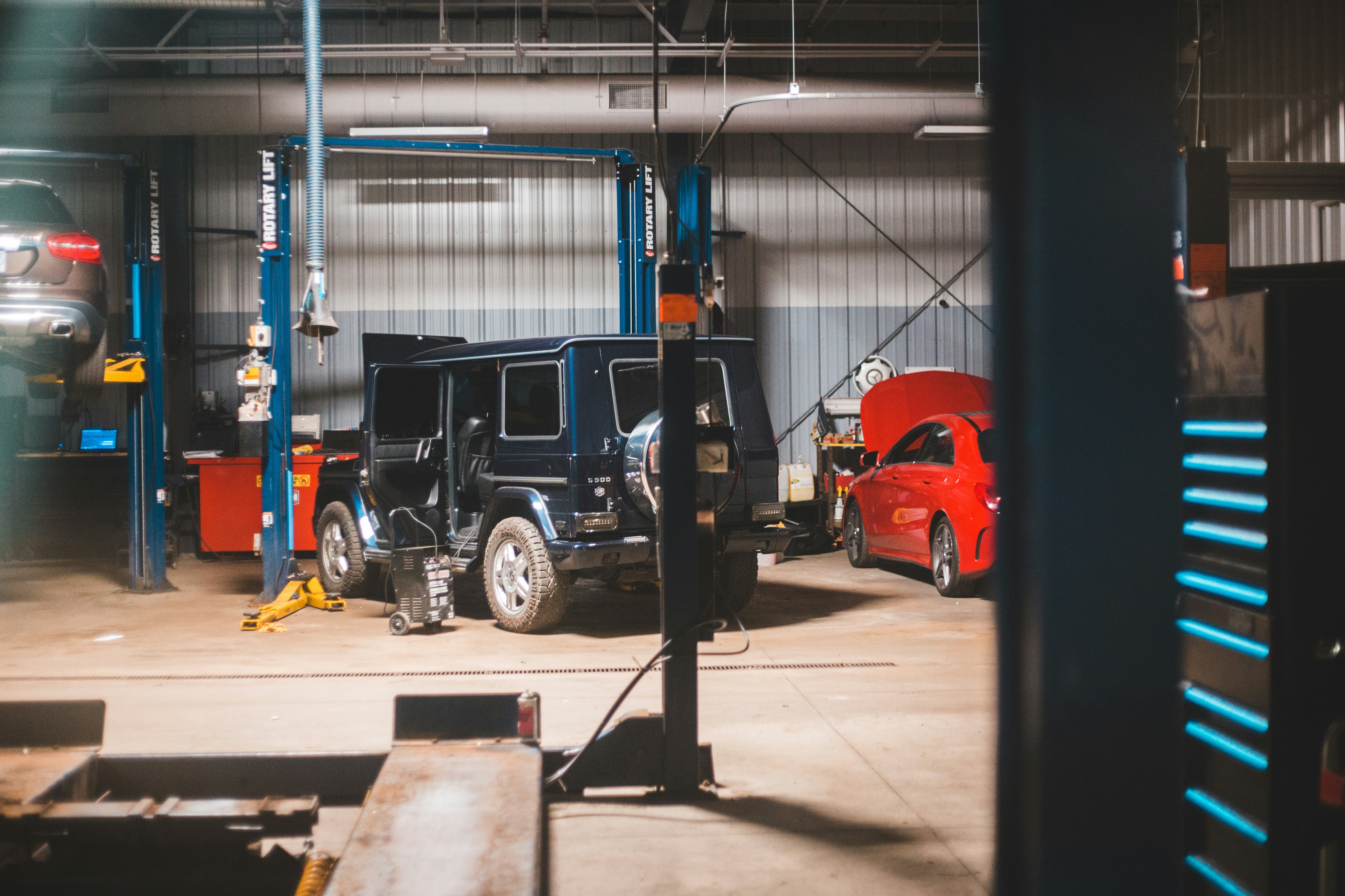 Independent garages across the UK are experiencing a natural decline in MOT bookings following the winter rush.