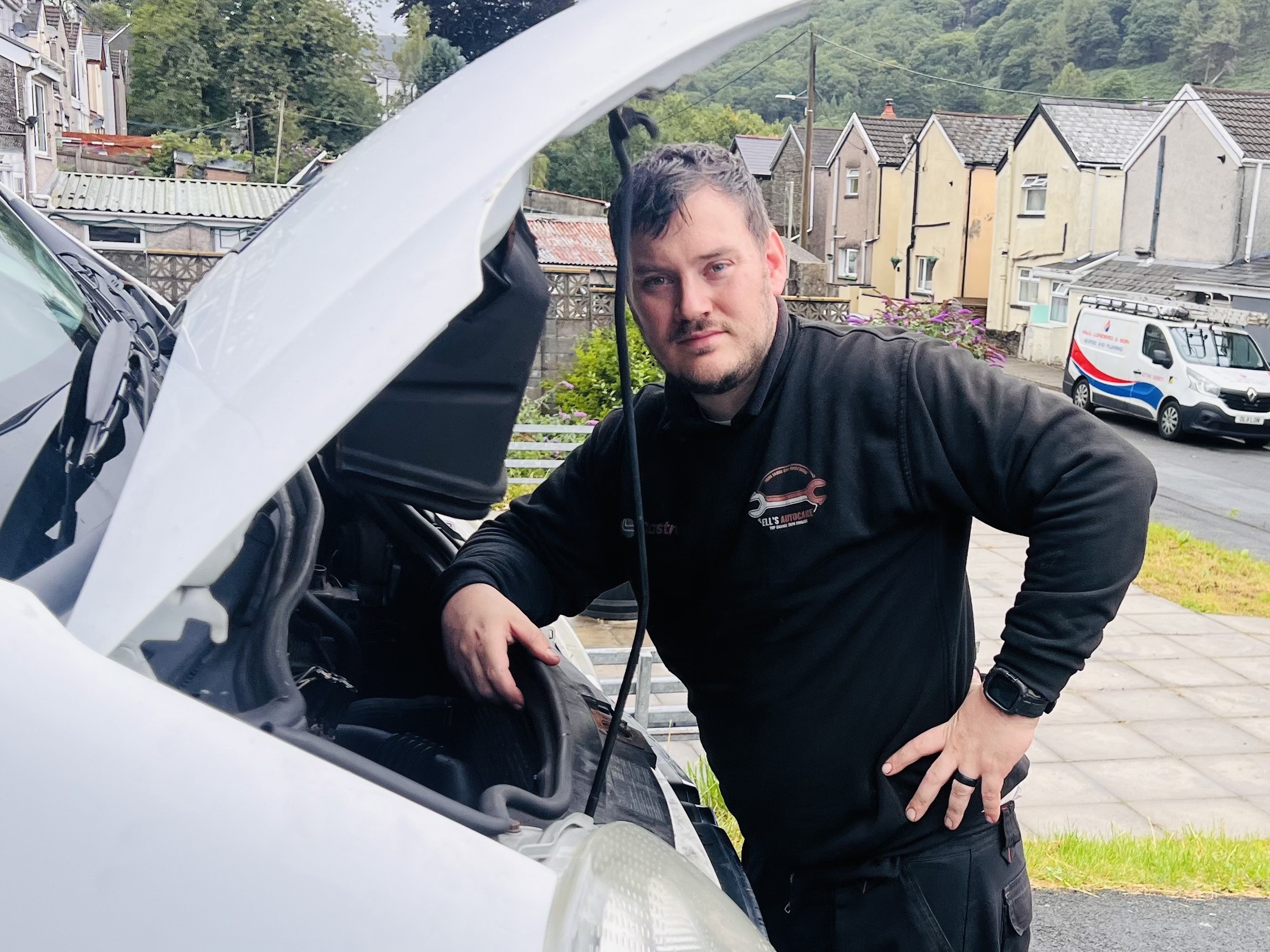 mobile technicians - ElliottSmartOwnerEllsAutocare-1